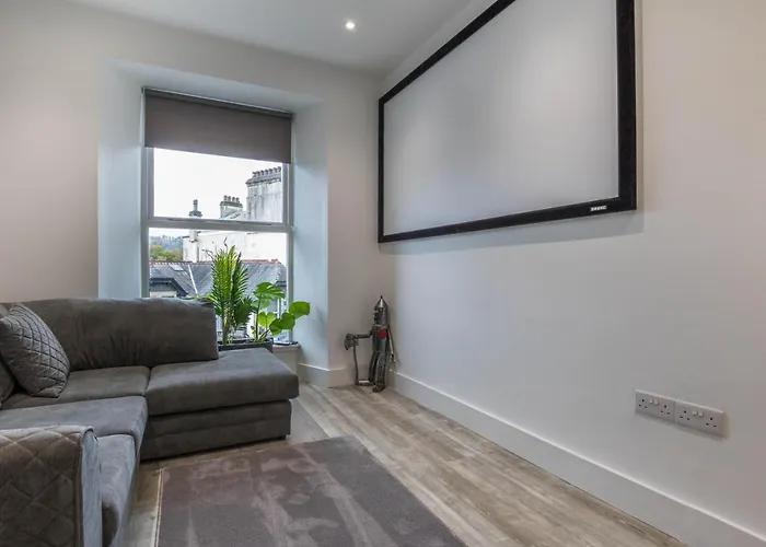 Holiday home Location Close To Everything, Modern, Dog Friendly, Amazing Views! *